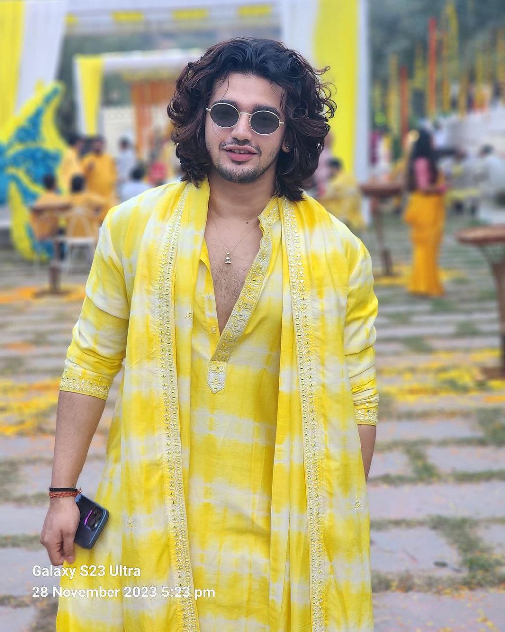 YELLOW &  WHITE  PRINTED  WORK KURTA, PAJAMA AND DUPATTA SET FOR MEN'S