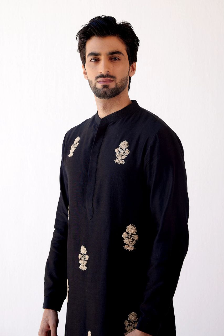 STYLISH BLACK EMBRODRY KURTA WITH BLACK PAJAMA