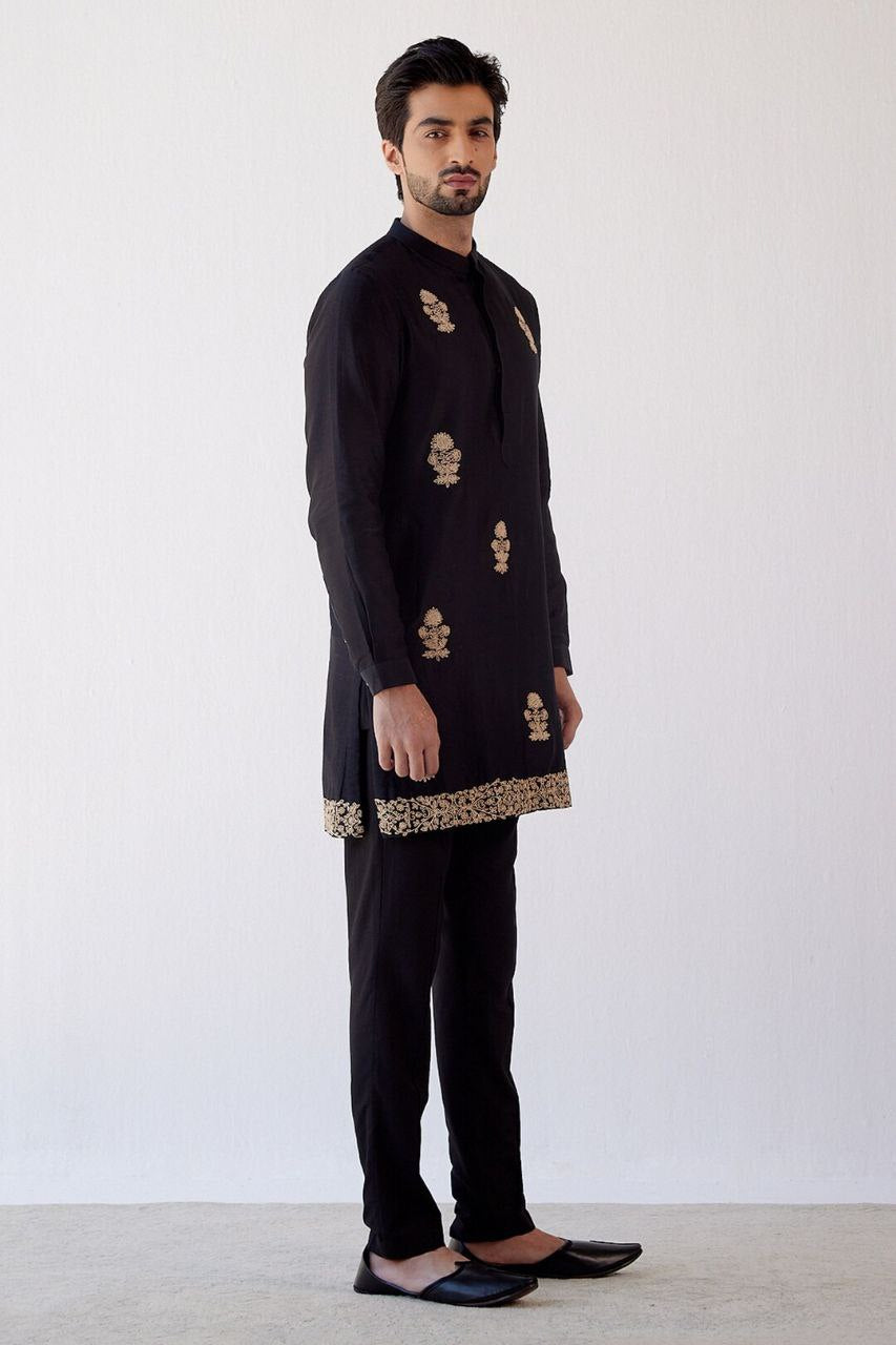 STYLISH BLACK EMBRODRY KURTA WITH BLACK PAJAMA