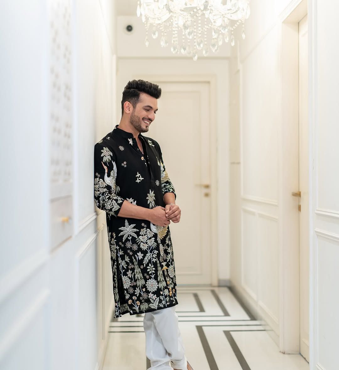 BLACK EMBROIDERED  DAMAN WORK KURTA PAJAMA SET FOR MEN'S