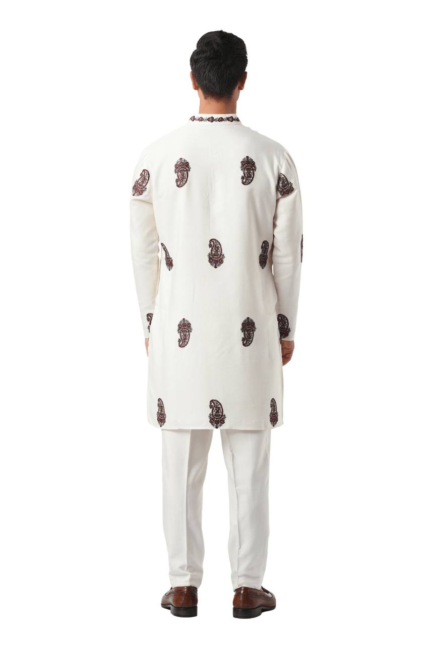 WHITE SILK EMBROIDERED KURTA PAJAMA SET FOR MEN'S