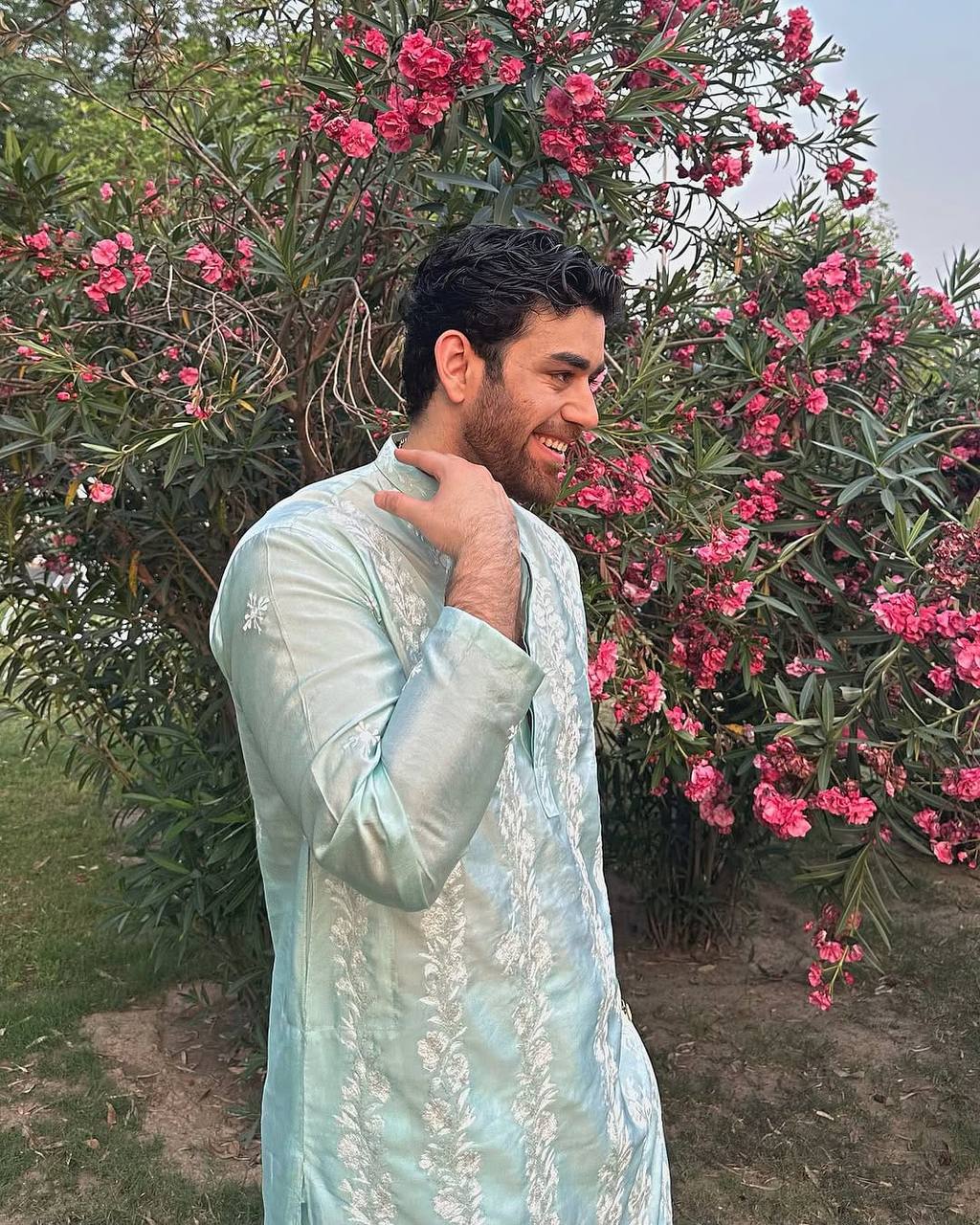 MILKY GREEN EMBROIDERED KURTA PAJAMA SET FOR MEN'S