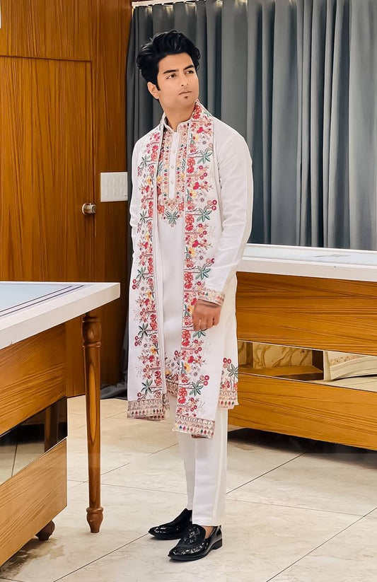 Regal White Silk Kurta Set With Dupatta