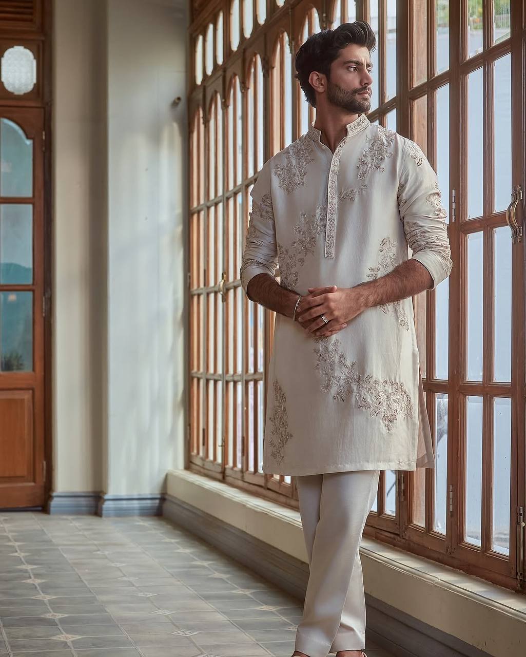 OFF WHITE BUTTA EMBROIDERED WORK KURTA PAJAMA SET