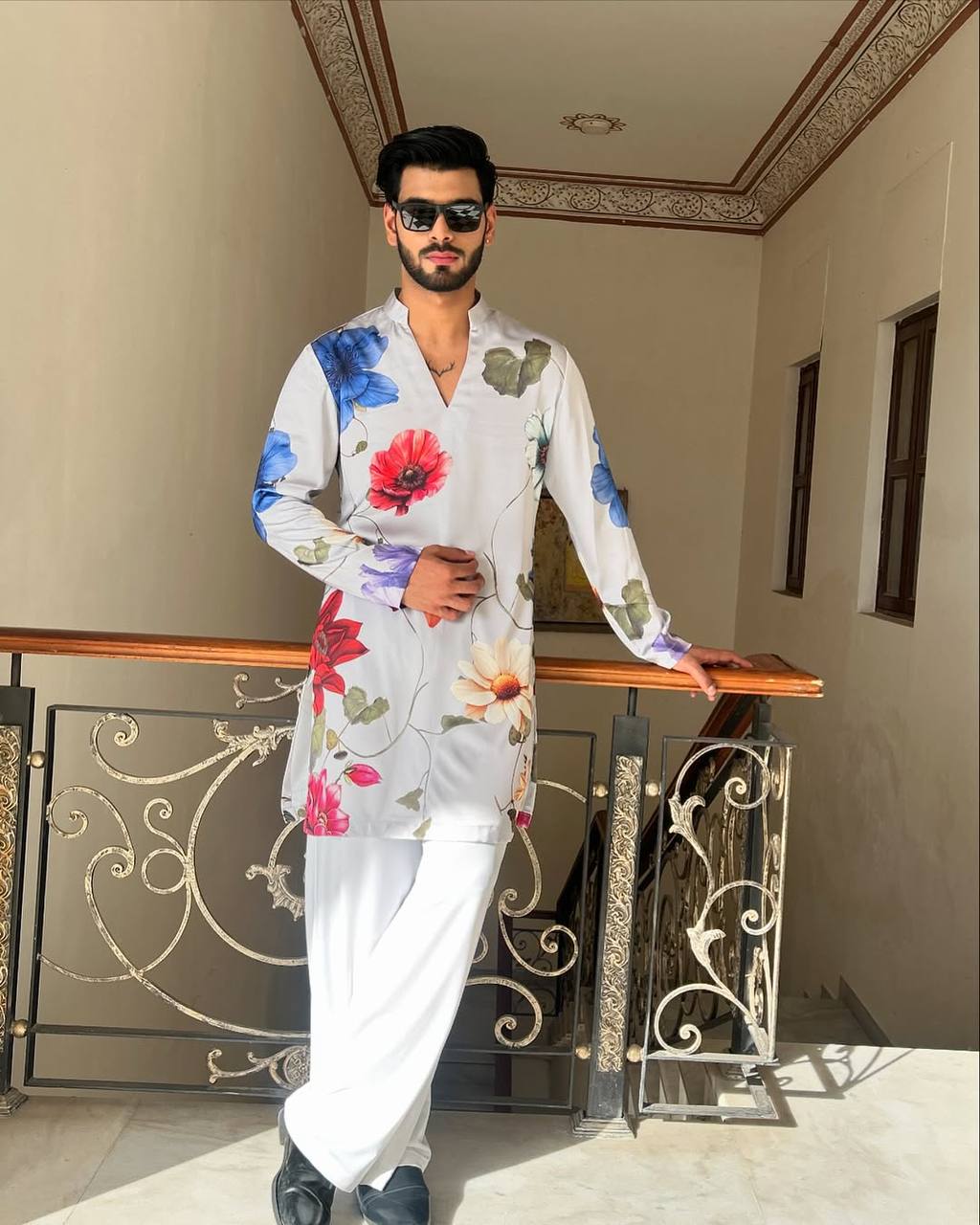 WHITE FLORAL PRINTED KURTA PAJAMA SET