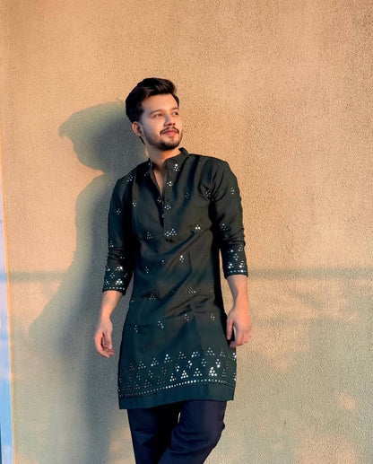 BLACK MIRROR MEN'S DESIGENER KURTA WITH PAJAMAy